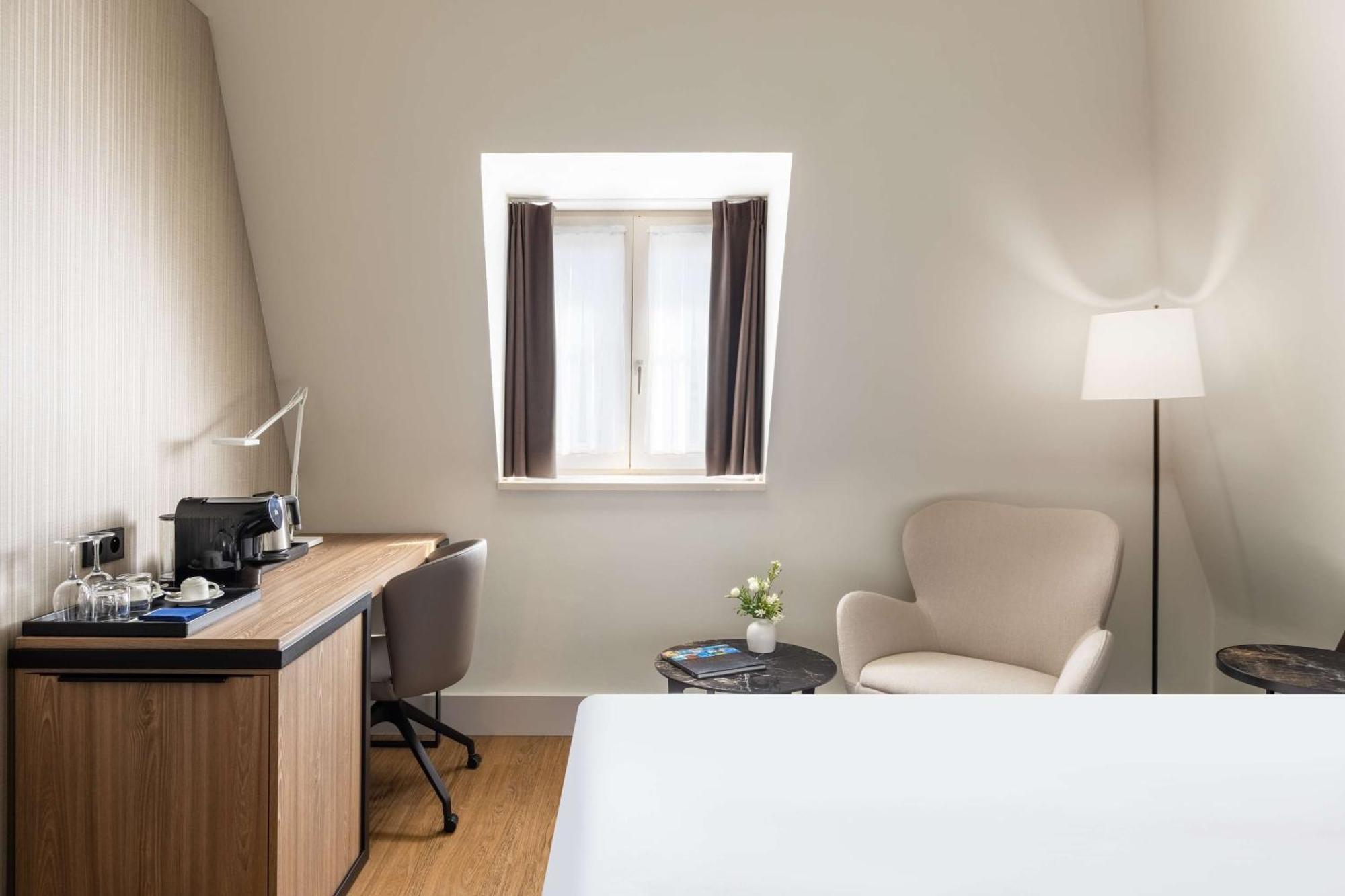 Nh Brussels Carrefour De L'Europe Hotel Eksteriør billede