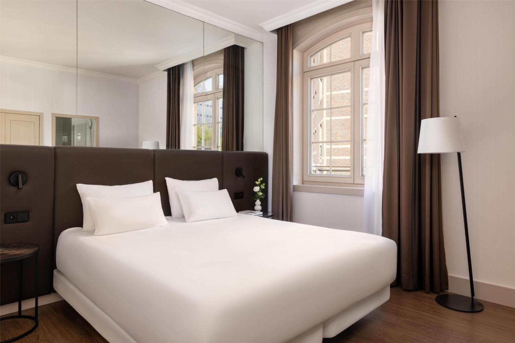 Nh Brussels Carrefour De L'Europe Hotel Eksteriør billede